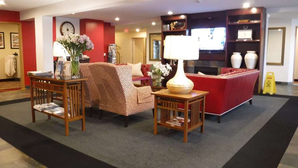 Wingate By Wyndham Hotel 3*